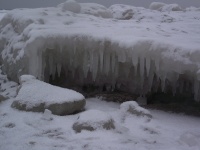 Zimowe krajobrazy nad morzem (zdjęcia)