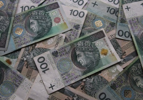 Kolejna podwyżka pensji Wójta: ponad 50% stawki oraz wyrównanie ok. 50 tysięcy złotych