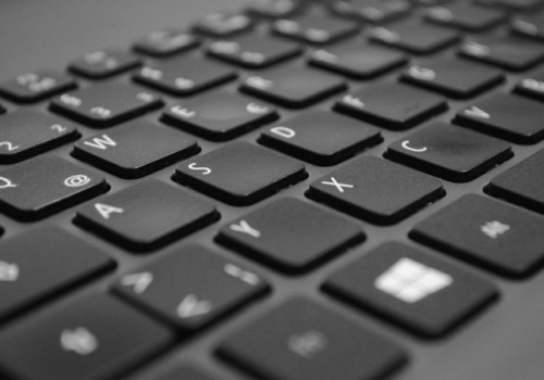 Laptopy z opóżnieniem trafią do dzieci byłych pracowników PGR w gminie Sztutowo